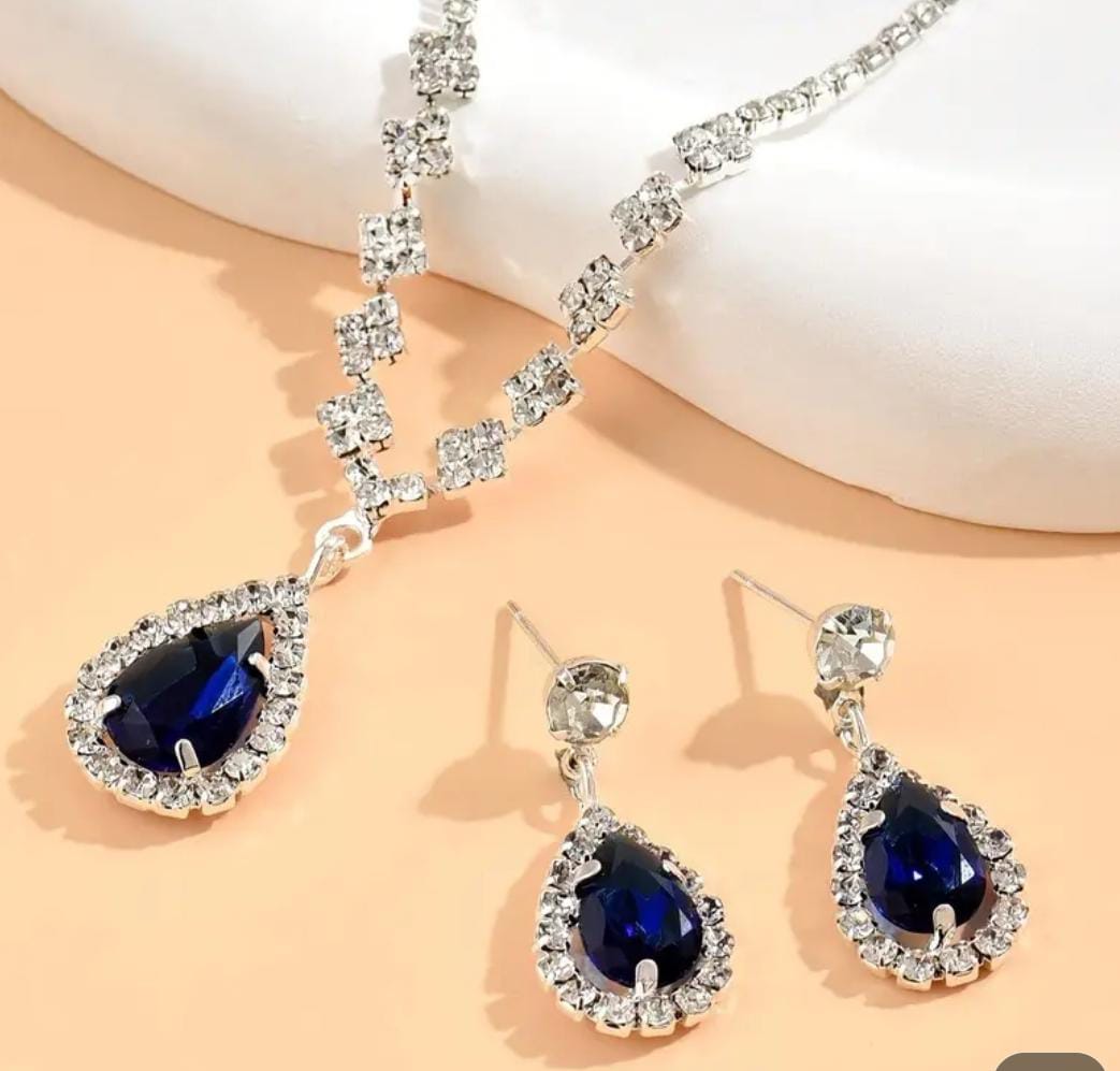 Droplet shape Zircon earrings and pendant